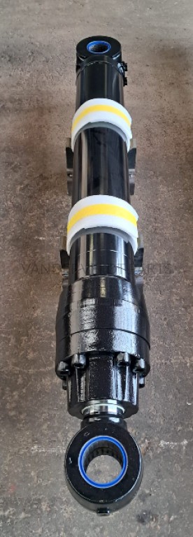 Caterpillar – 325DL