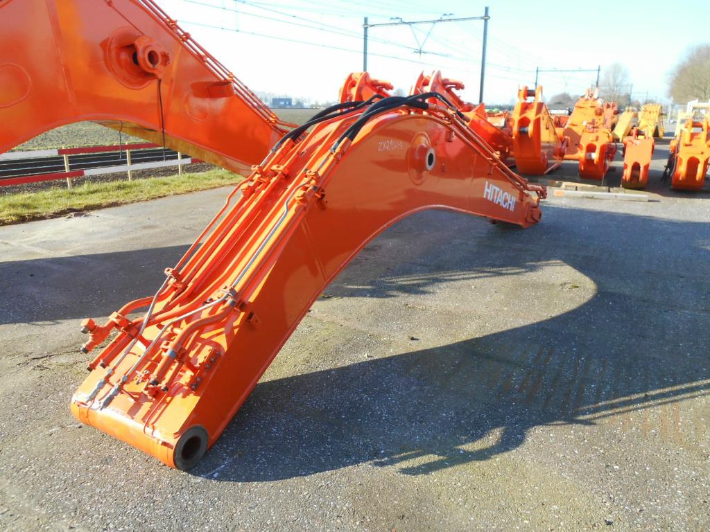 Hitachi – 7047664