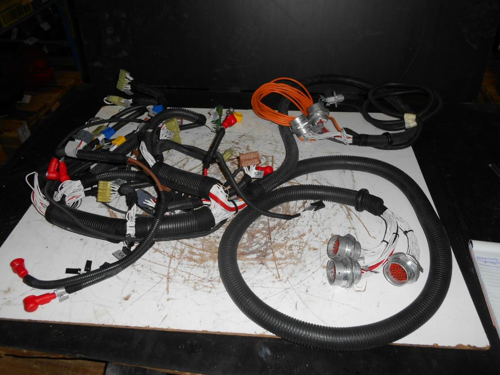 Case –  76077923