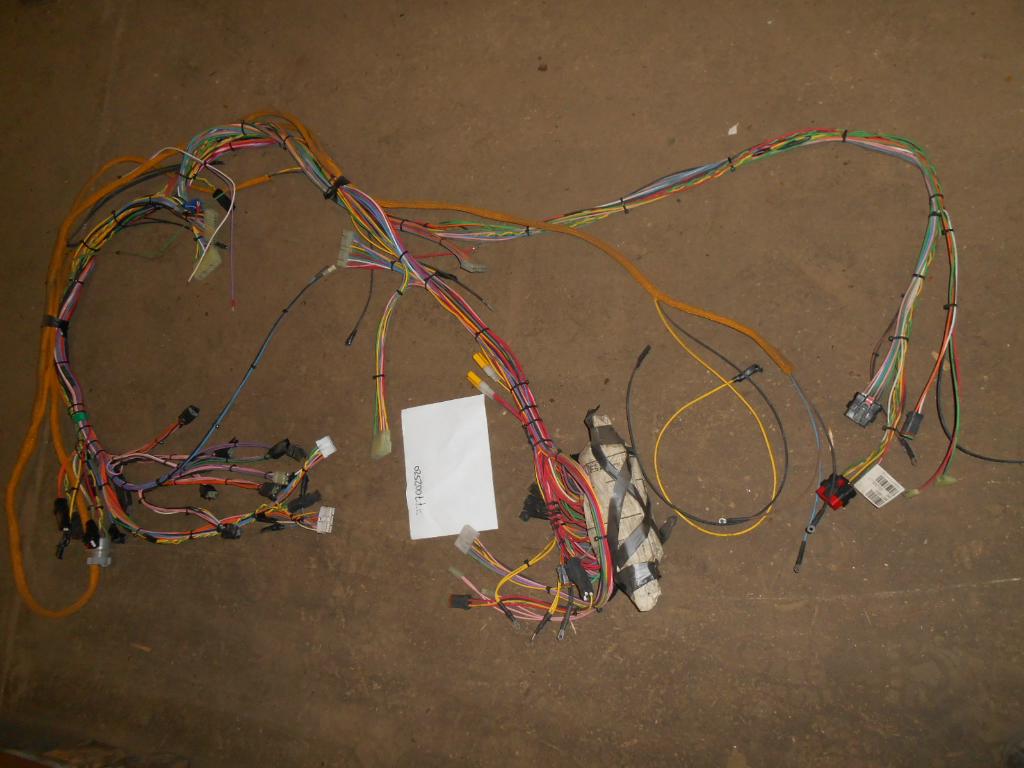 Caterpillar –  2704172