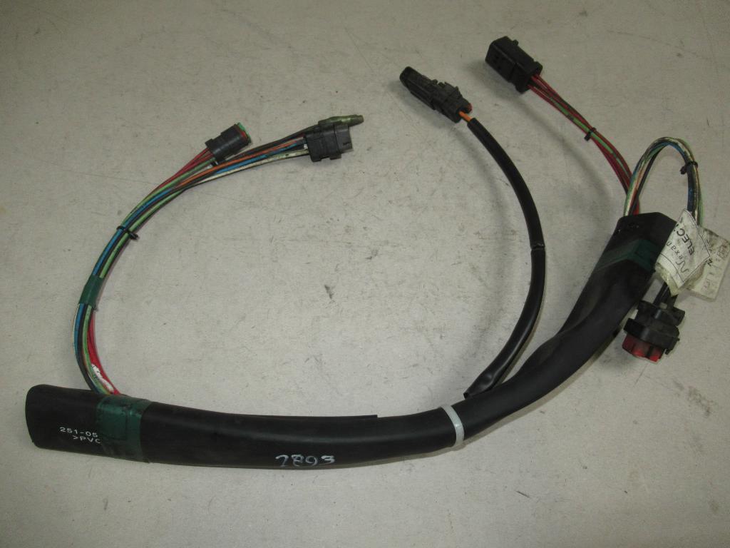 Caterpillar –  2745063