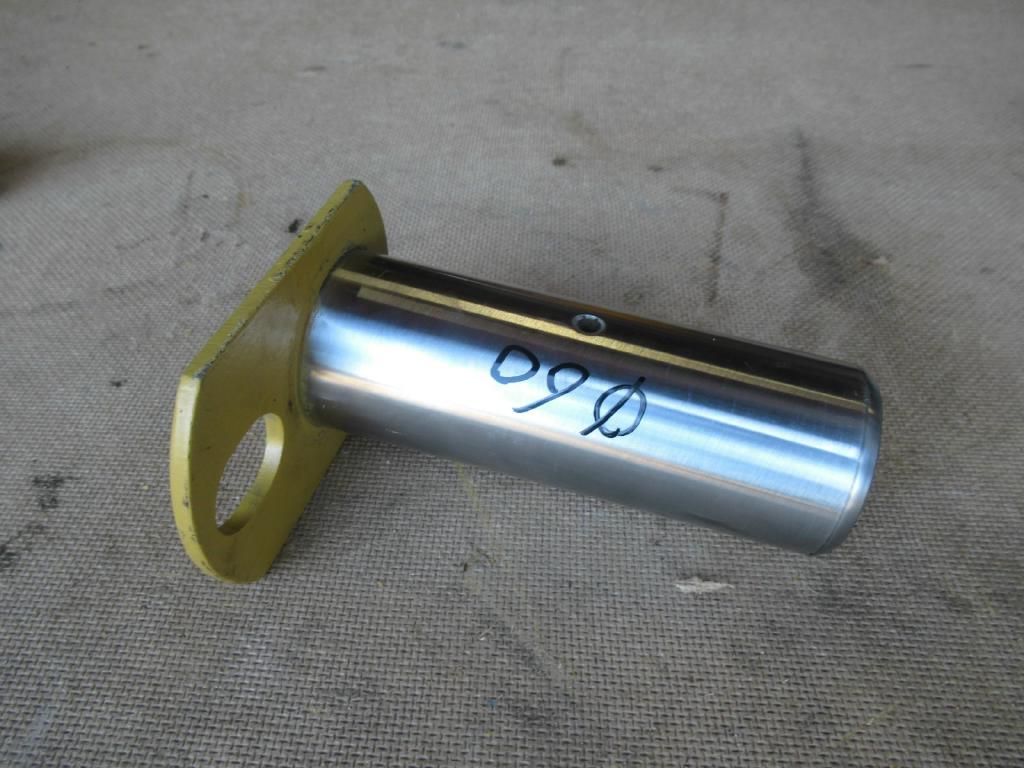 Caterpillar – 60×165