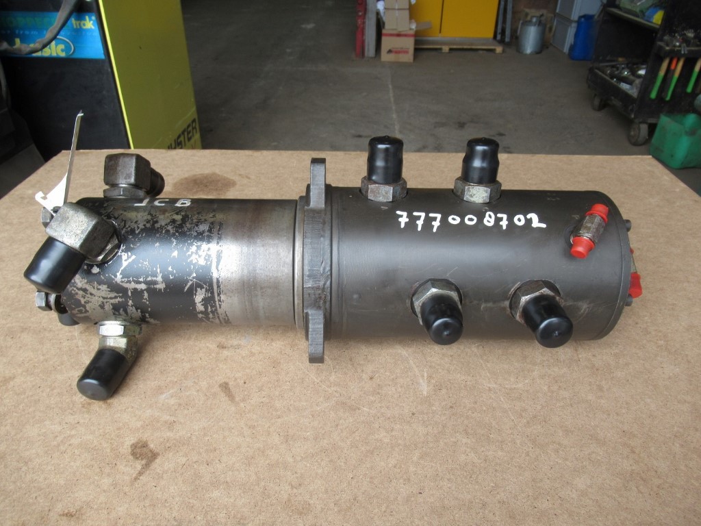 Jcb – 0714599