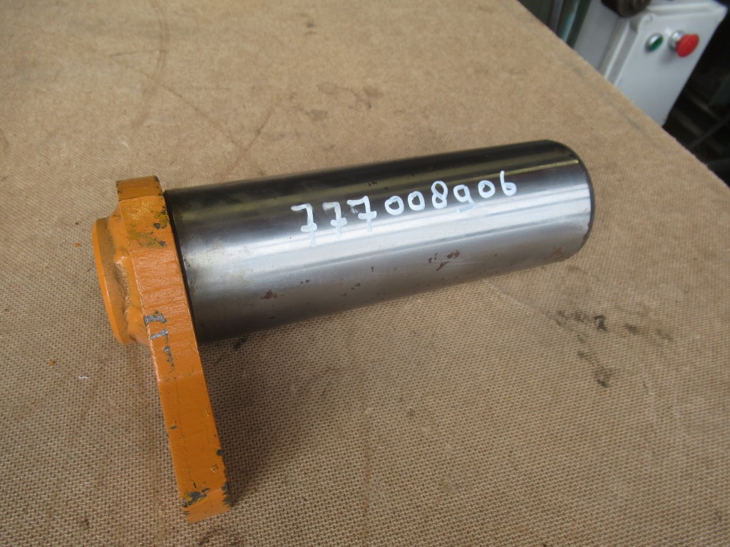 Volvo – 70×205