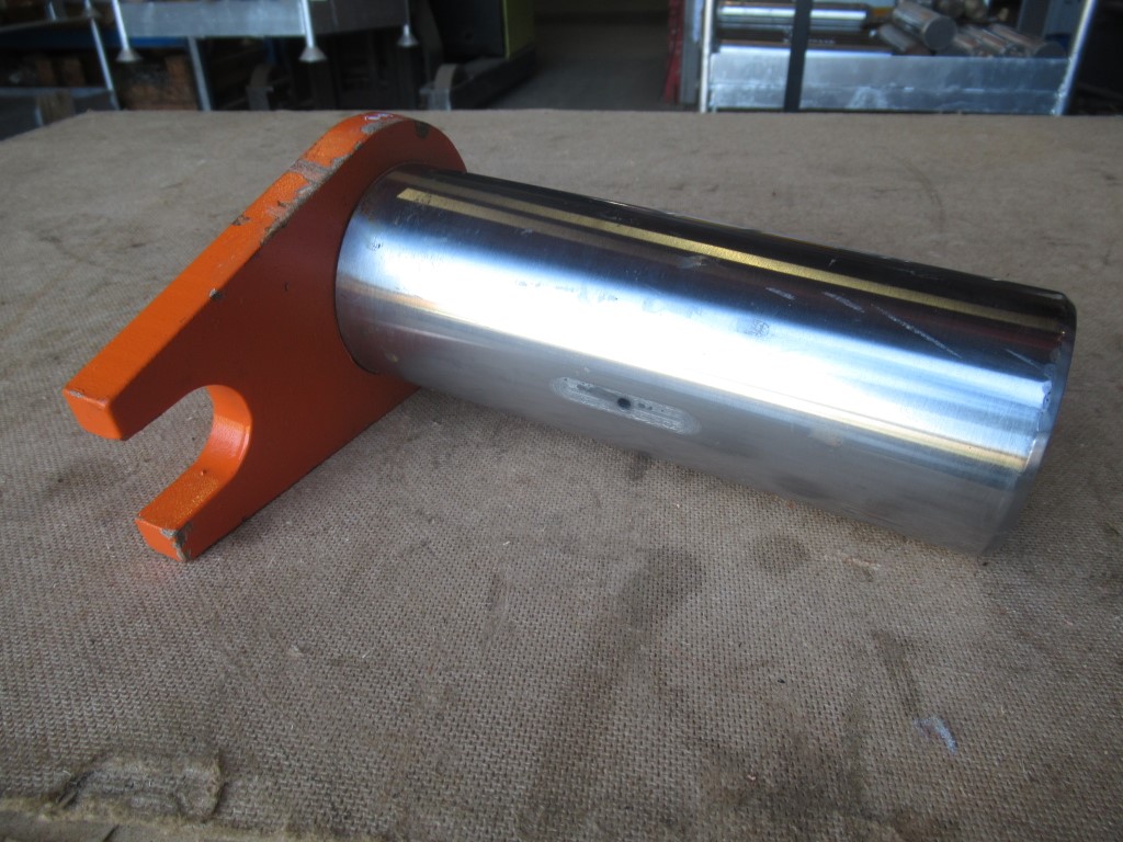 Hitachi – 80×215