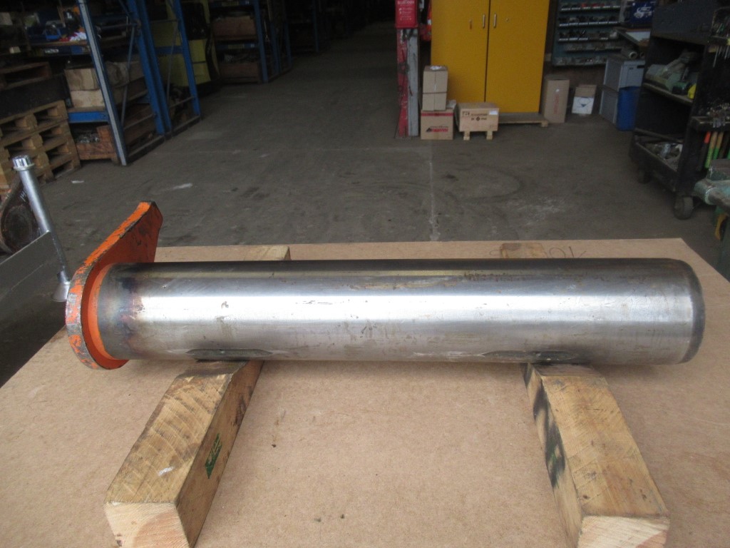 Hitachi – 140×775