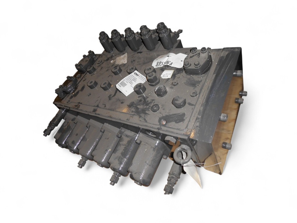 New Holland – 8918568