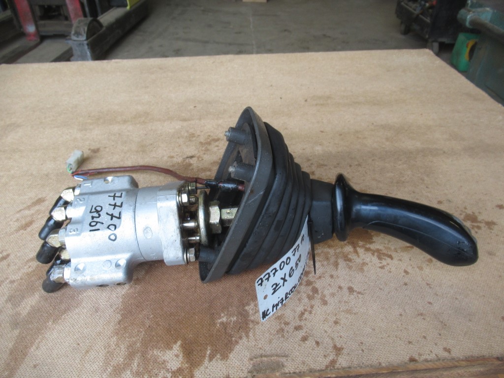 Hitachi – ZX650LCH