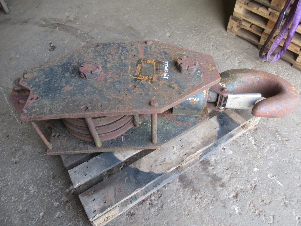 Hitachi – 9002526