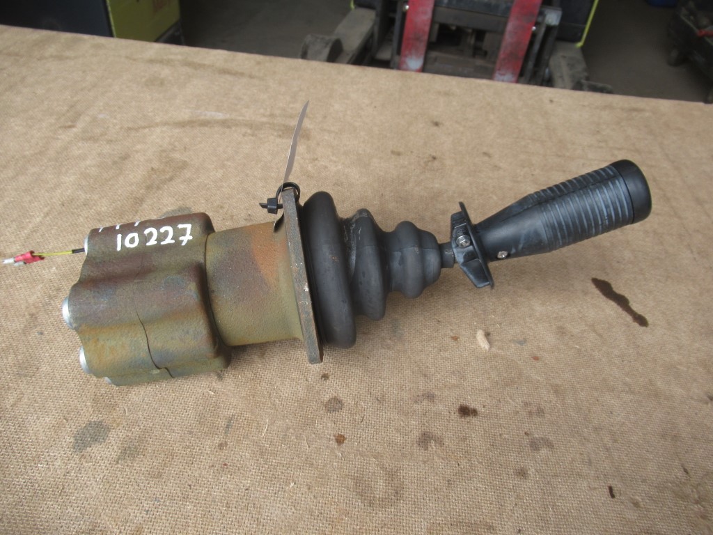 Hitachi – KH150-3