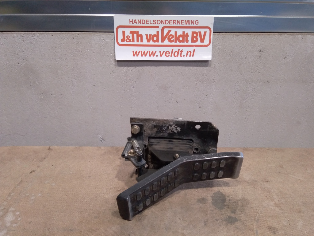 Hitachi – ZX140W-3