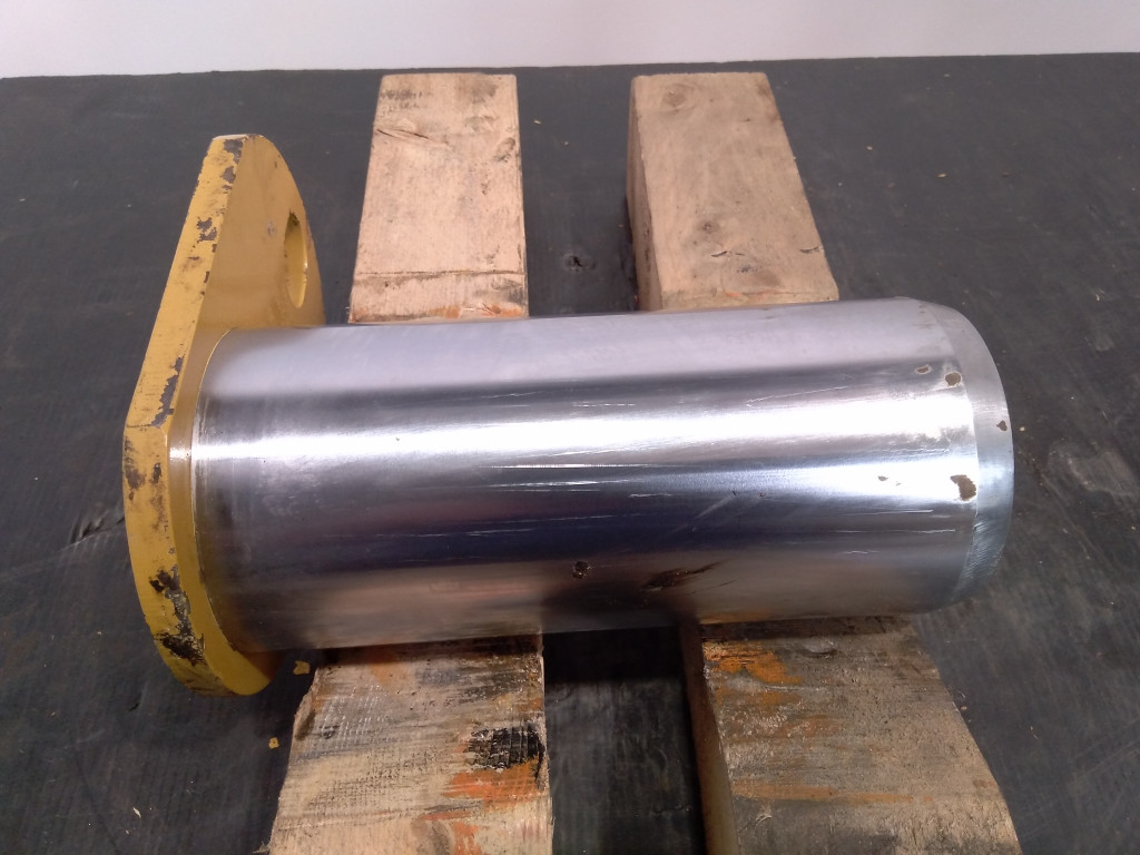 Caterpillar – 1V8957